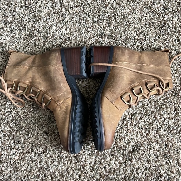 Sorel Addington Lace Up Heel Boots Size 8.5 - Picture 7 of 10
